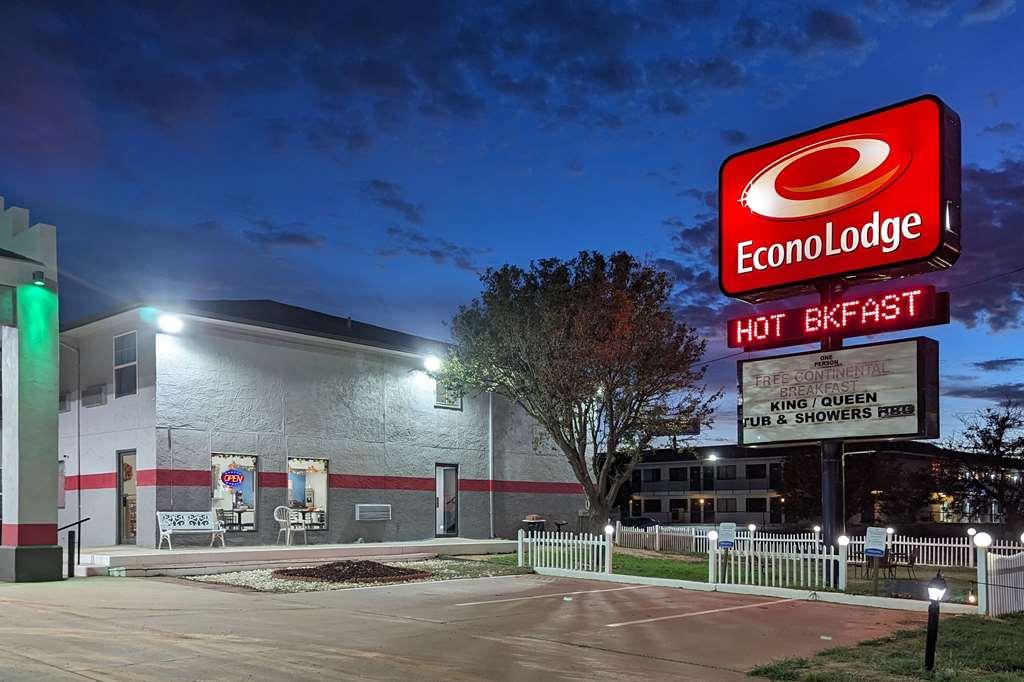 Econo Lodge Tucumcari Route 66 Bagian luar foto