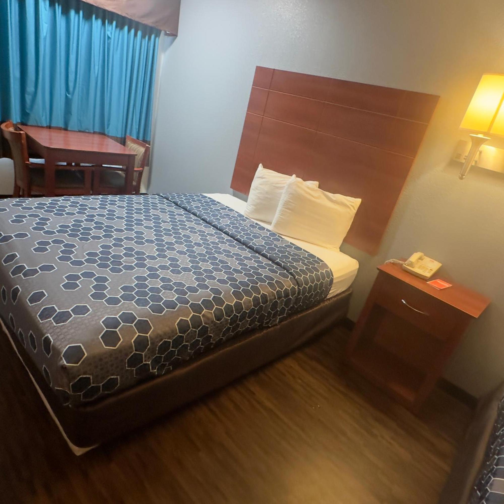 Econo Lodge Tucumcari Route 66 Bagian luar foto
